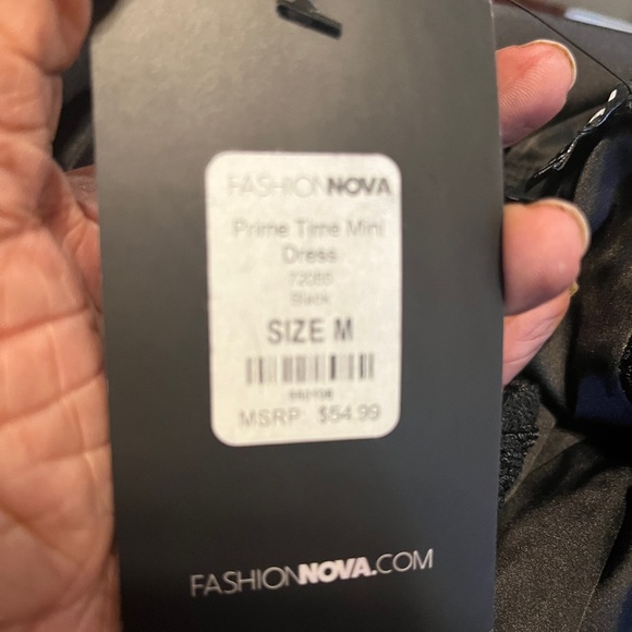 Prime time mini dress by fashion nova. Medium. NWT Black. Runway design - Picture 5 of 6